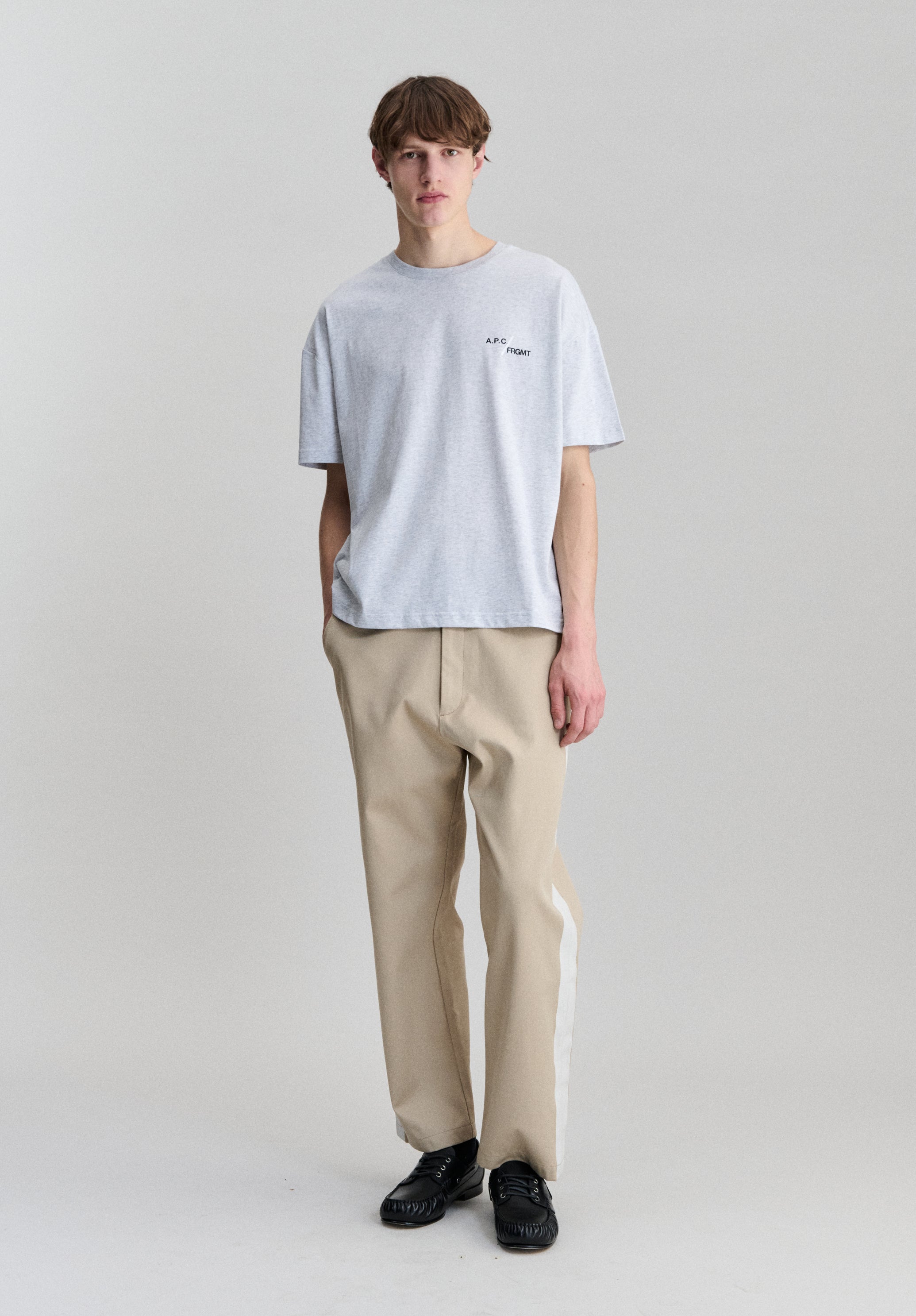 A.P.C. FRGMT. Chinohose Tupelo