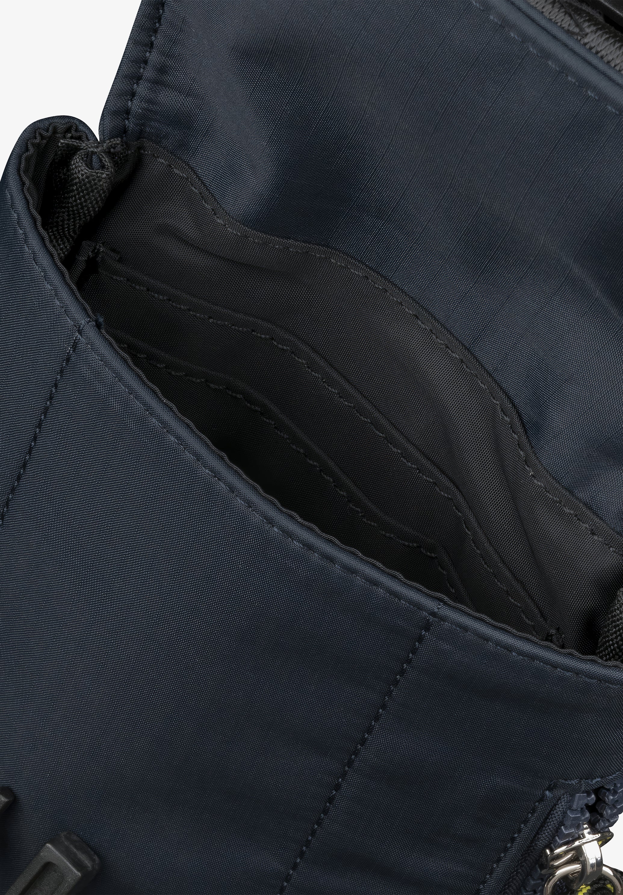 Trek crossbody pouch - 5