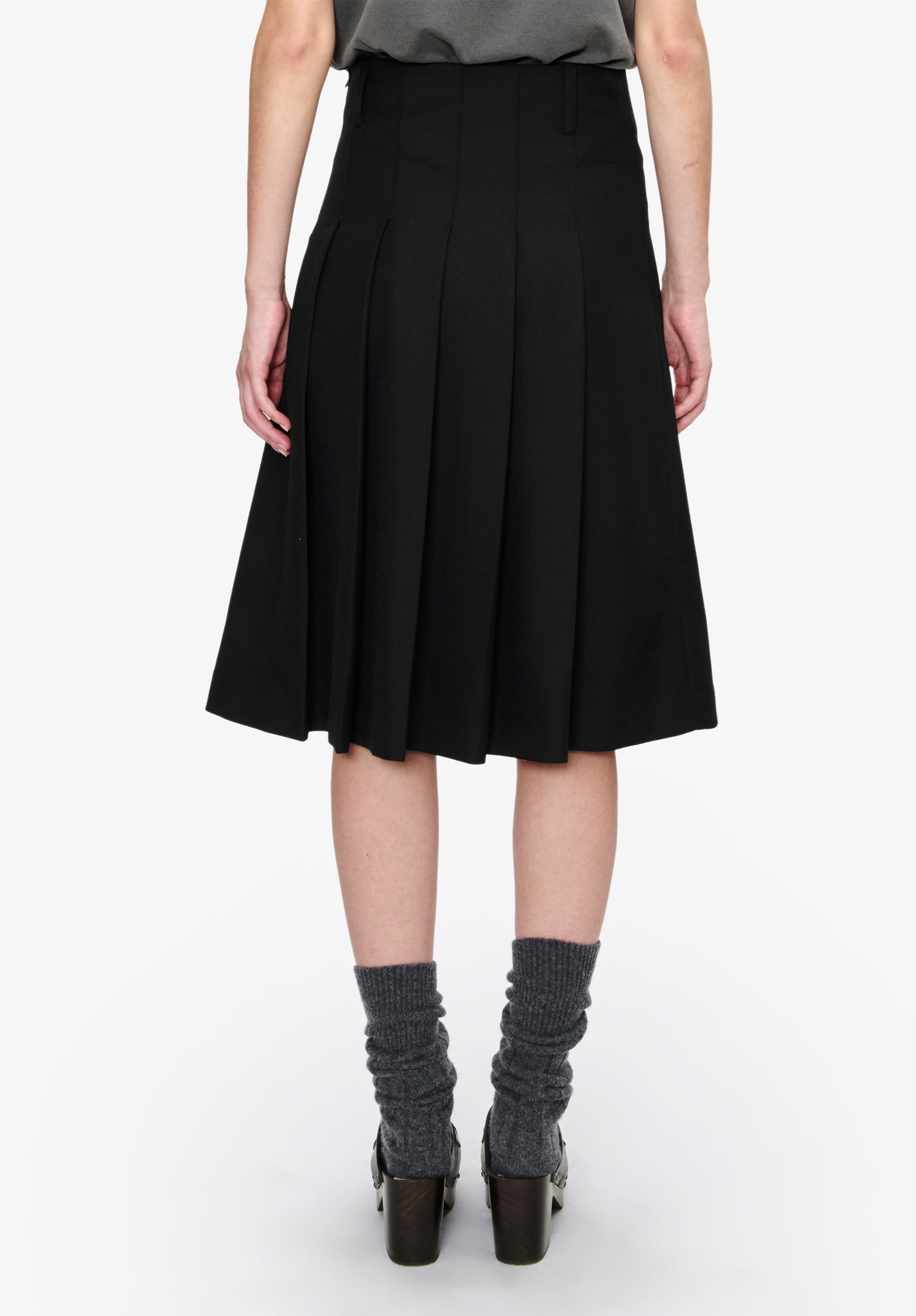 Long pleated skirt - 5