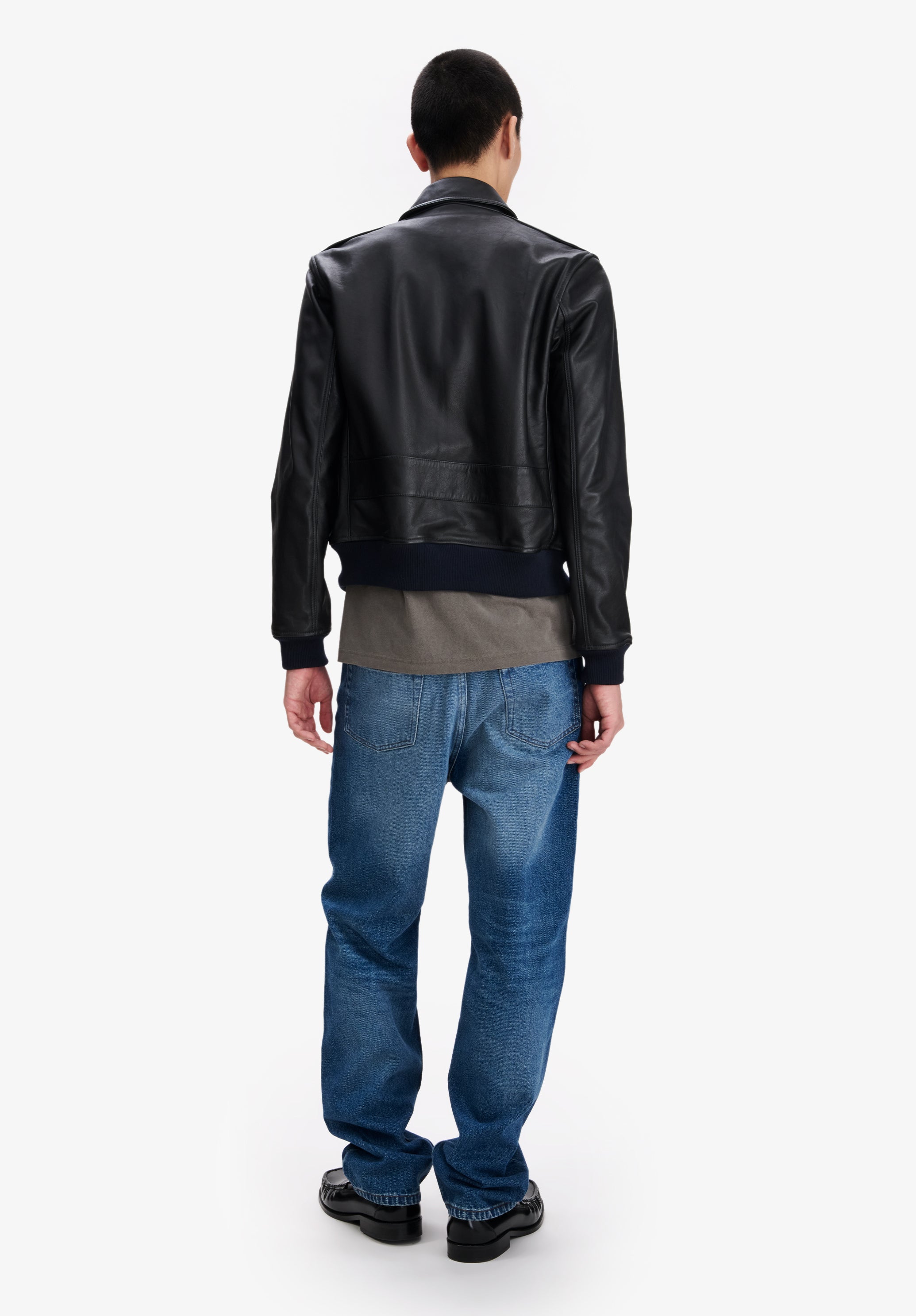 Short black leather jacket - 2