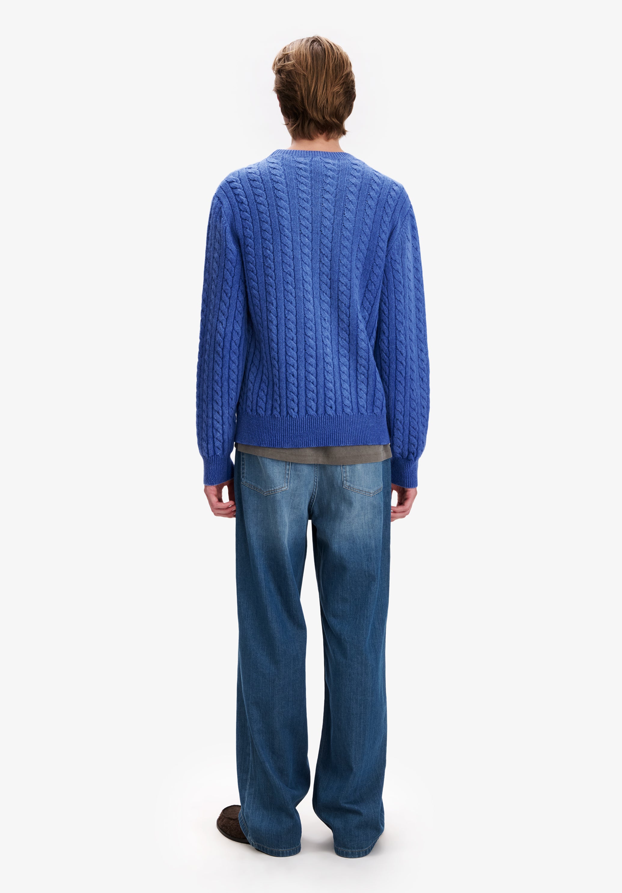Oversized blue cable-knit sweater - 2