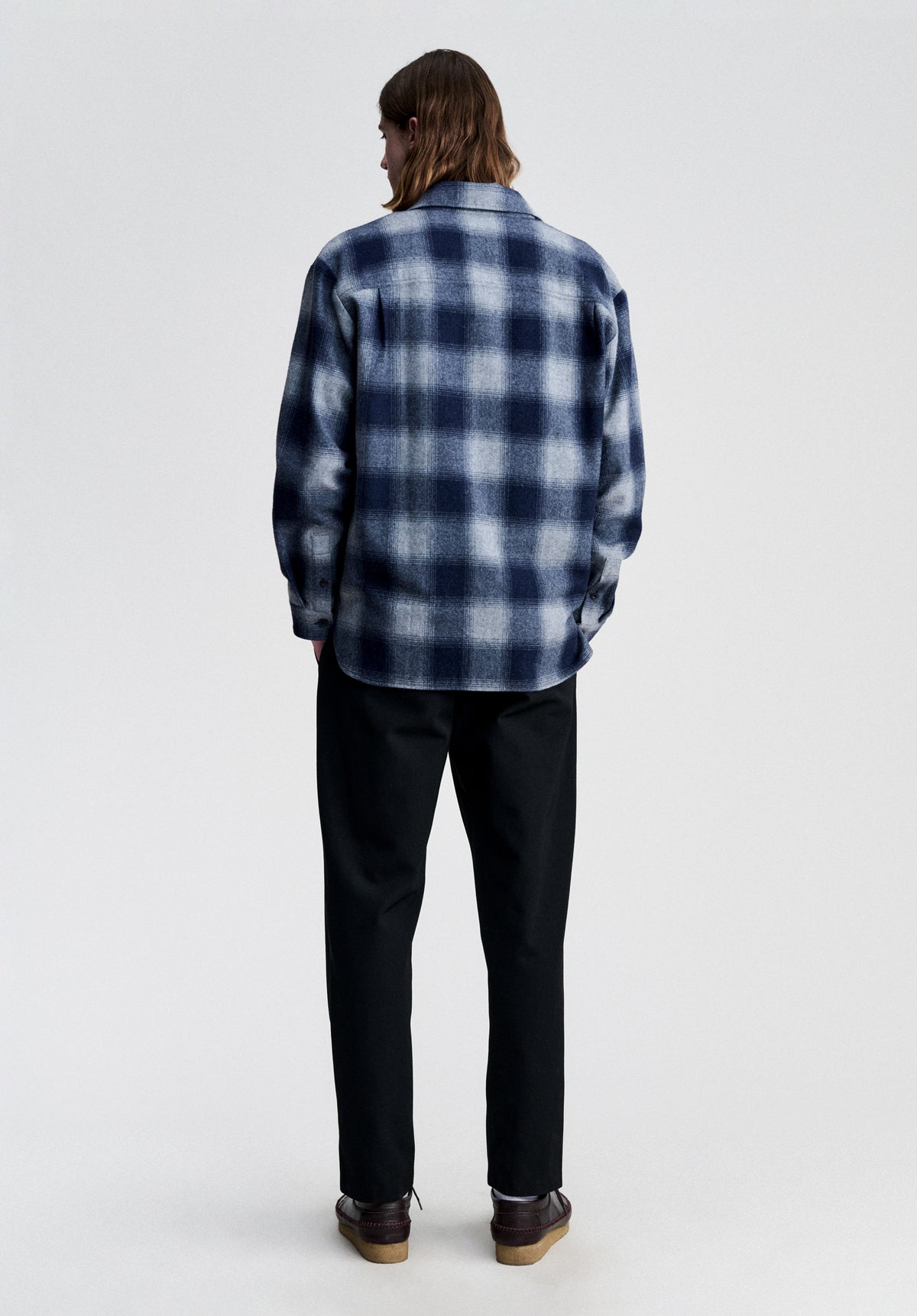 Hellgraues kariertes Overshirt