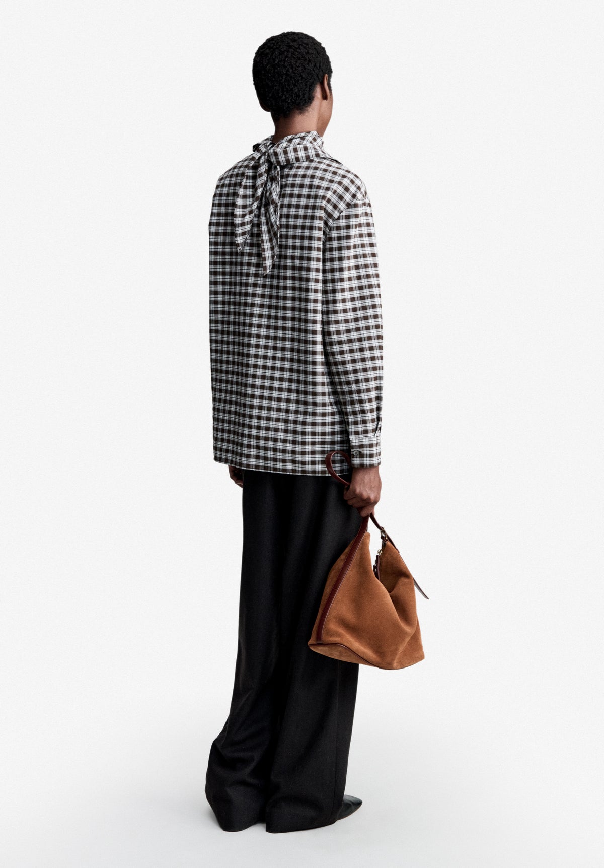 Loose-fit dark brown trousers with pleats - 2