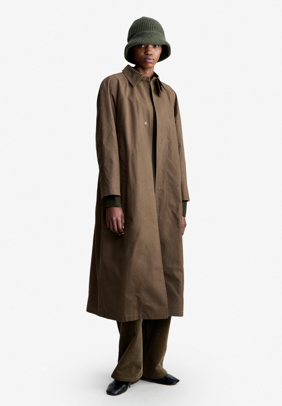 Loose-fit khaki mac in water-repellent waxed cotton - 2
