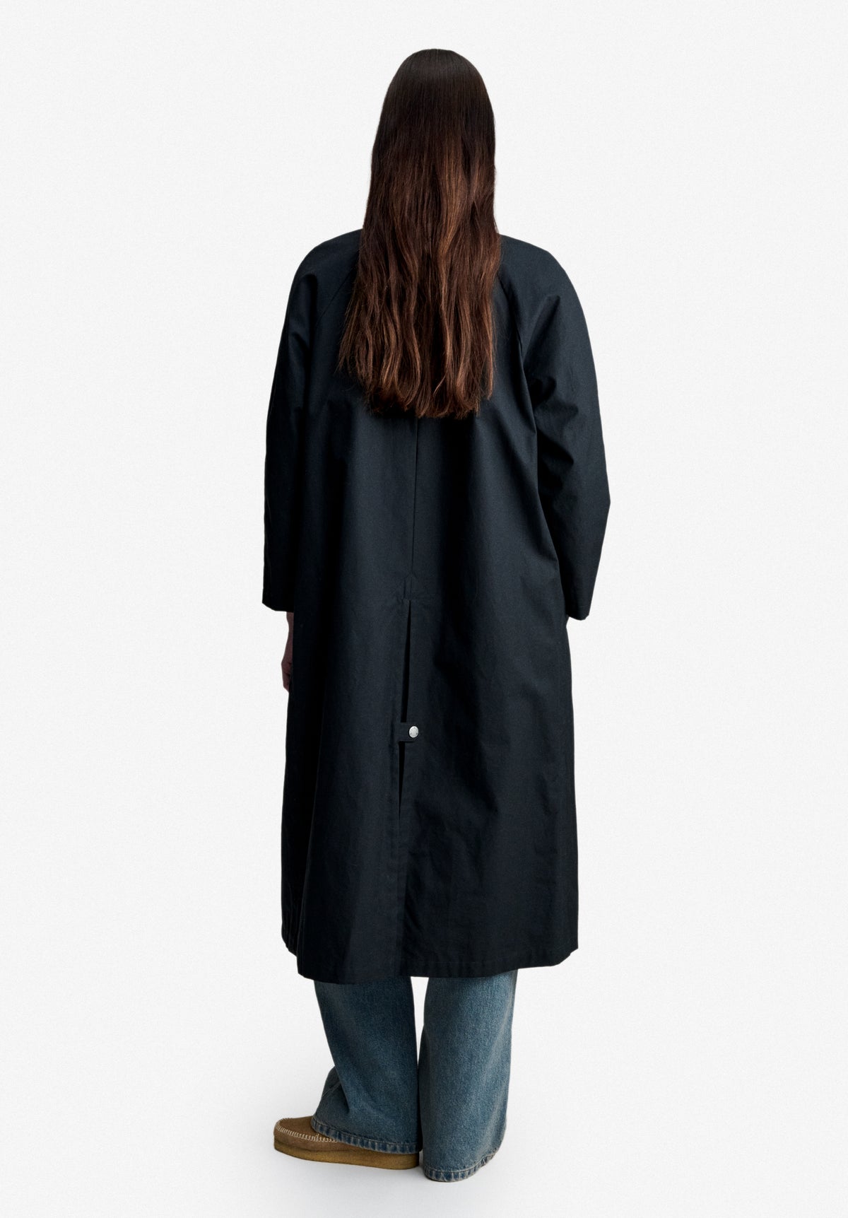 Loose-fit black mac in water-repellent waxed cotton - 2