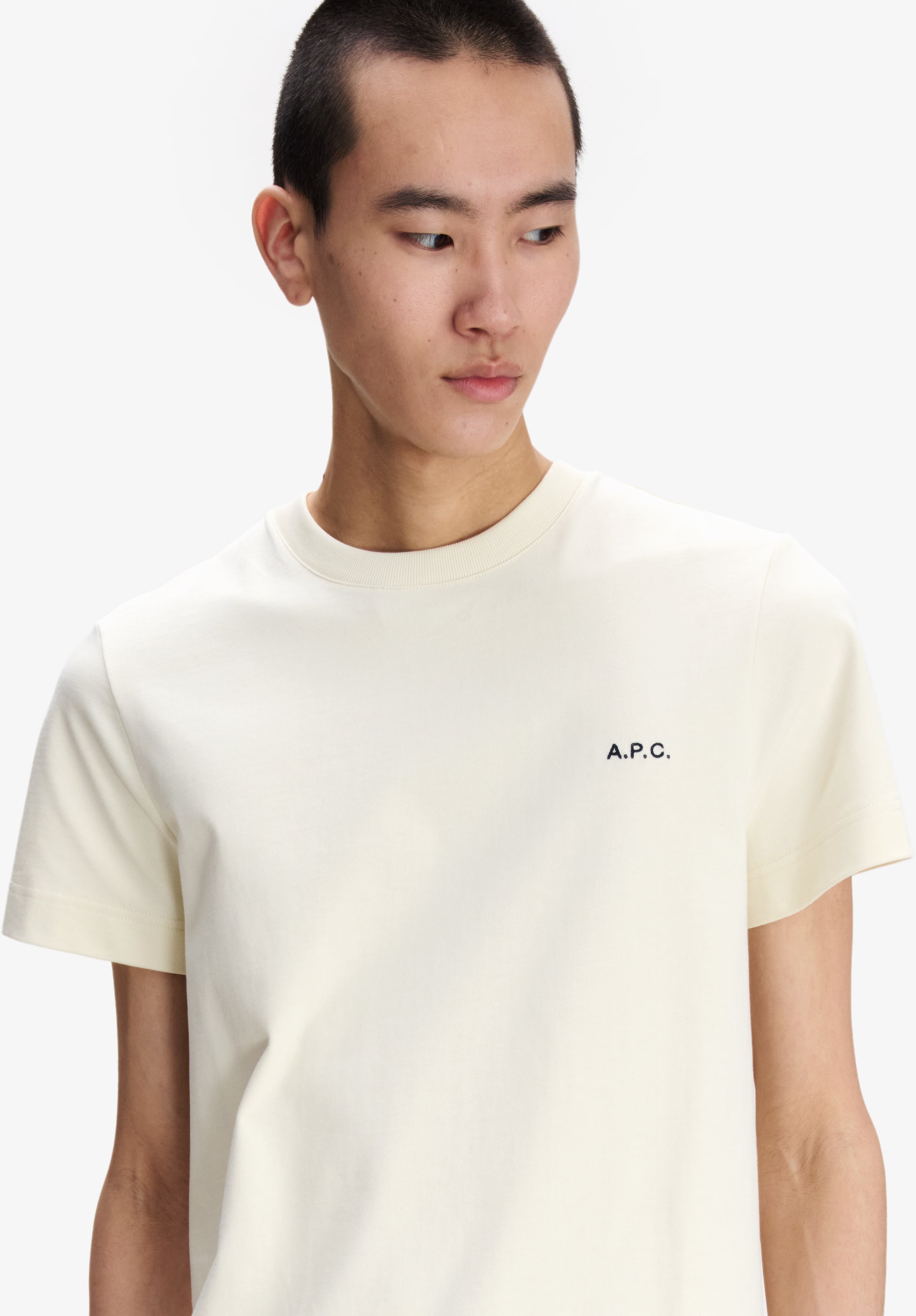 White t-shirt with small A.P.C. logo - 3