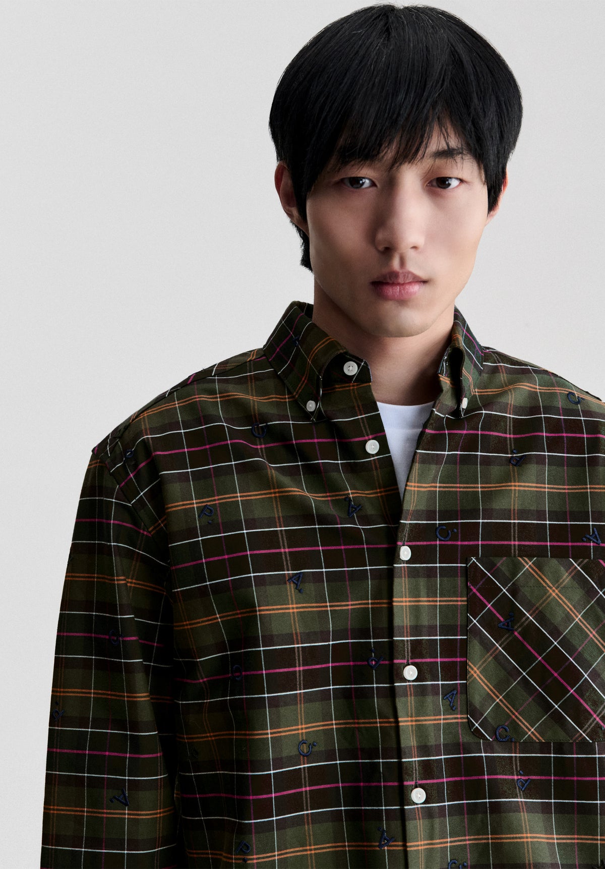 Monogramm- und Tartanhemd A.P.C X Barbour