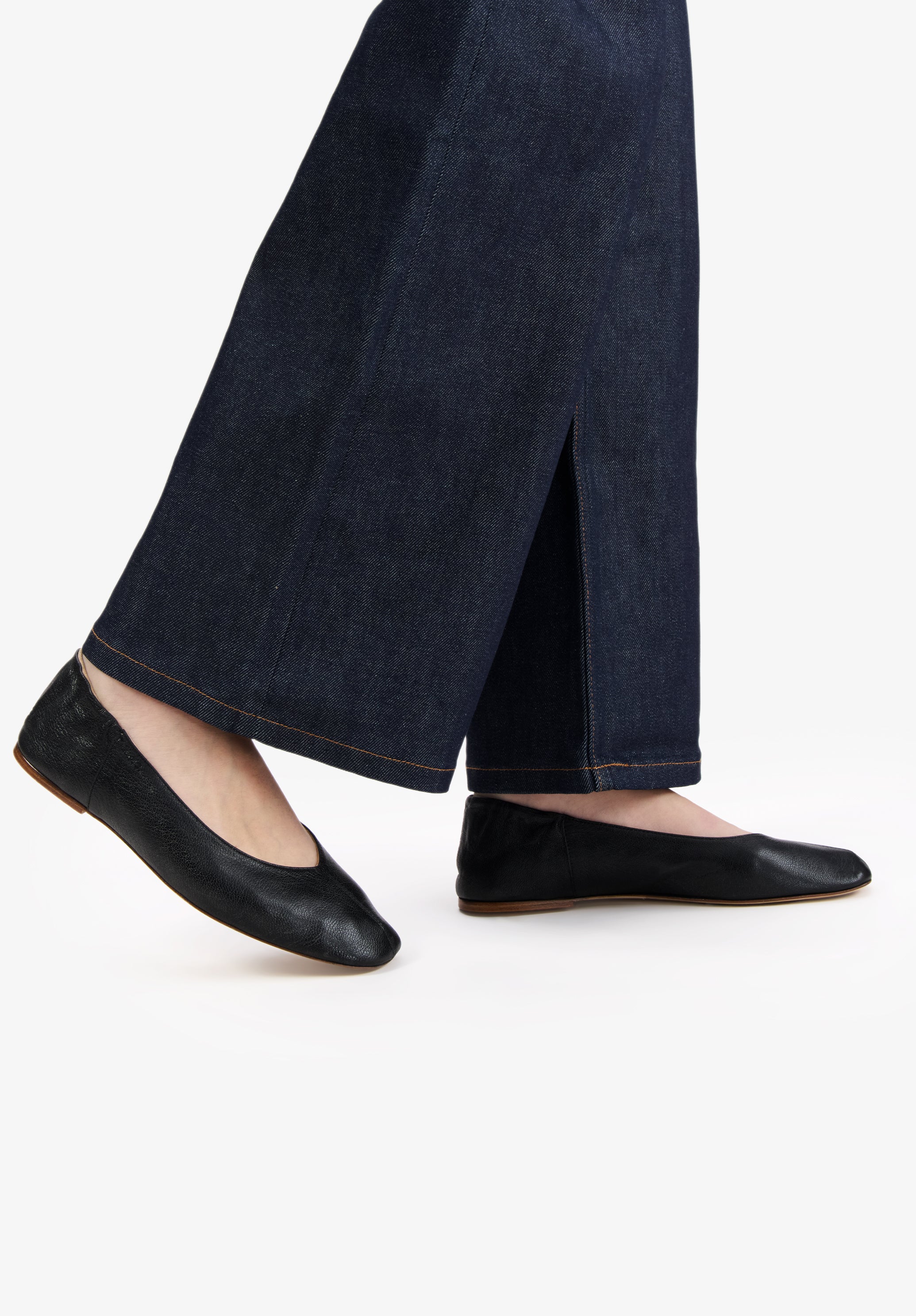 Square-toe leather ballet flats - 1